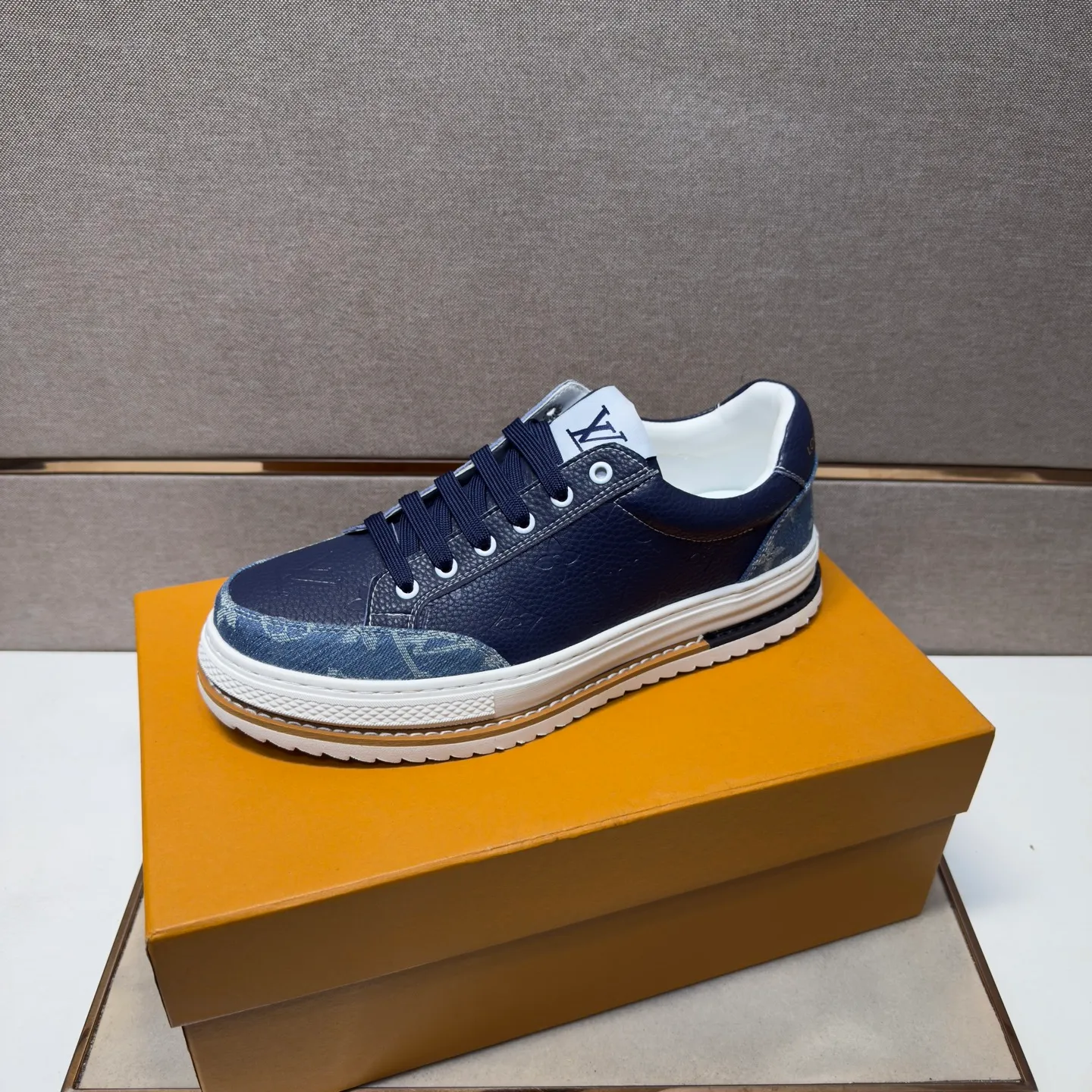Men's men's shoes 💰pp400 [LV～] Men's casual shoes 2026z cabinet sales simultaneously 🔶Size: 38-44 #️⃣ 🔷2 colors🔜The upper is made of cowhide stitching➕Genuine leather lining, comfortable and breathable, sole: original comfortable and wear-resistant outsole, ⚠️Real 📱Photographed🎬The real thing is better📢📢📢